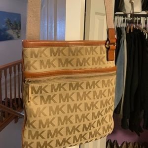 Authentic Michael Kors Cross body bag